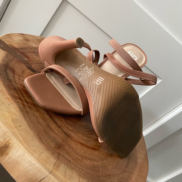 BP Vanessa Sandal - Picture 5 of 5